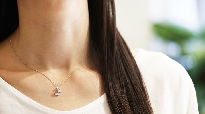 大人気の月ネックレスをご紹介 ハワイアンジュエリー Pua Ally 大人気の月ネックレスをご紹介 ハワイアンジュエリー Pua Ally